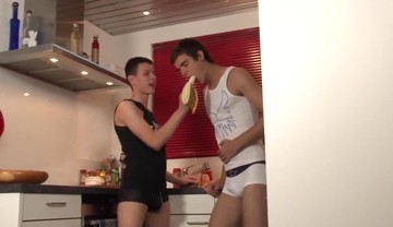 Impossible to resist - (no condom)