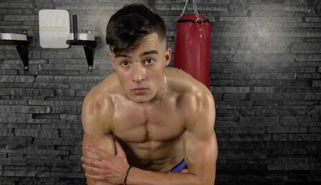Kent Mills In Raunchy Muscle Boy Shows His Abs